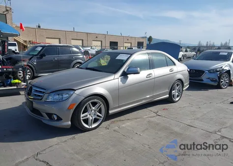 2008 Mercedes-Benz C 300 Luxury/Sport из США, поврежденный, VIN WDDGF54X18R017162